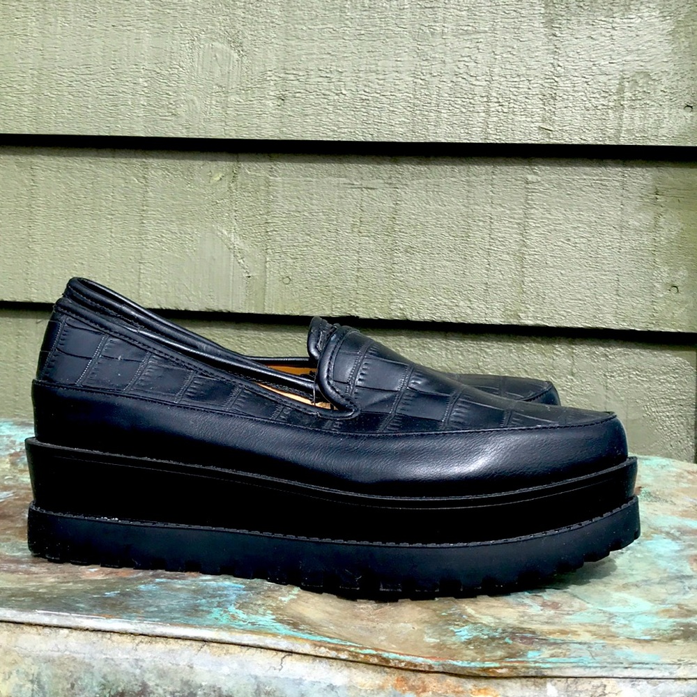 Snake loafers